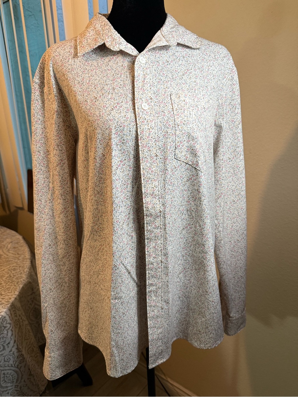 Apt. 9 Cream Women's Lightweight Floral Longsleeve